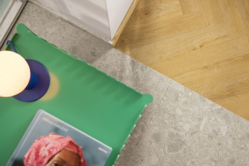 Винил QUICK-STEP Pristine Дуб осенний натуральный SGHBC20335 фото — Магазин дверей SuperDveri Винил QUICK-STEP Pristine Дуб осенний натуральный SGHBC20335 фото — Магазин дверей SuperDveri