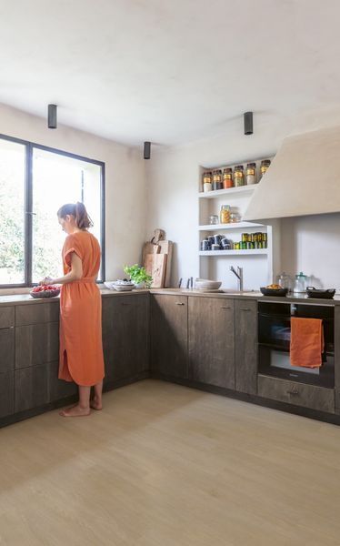 Вініл QUICK-STEP Liv Дуб сірувато-бежевий атласний SGSPC20317 фото &mdash; Магазин дверей SuperDveri